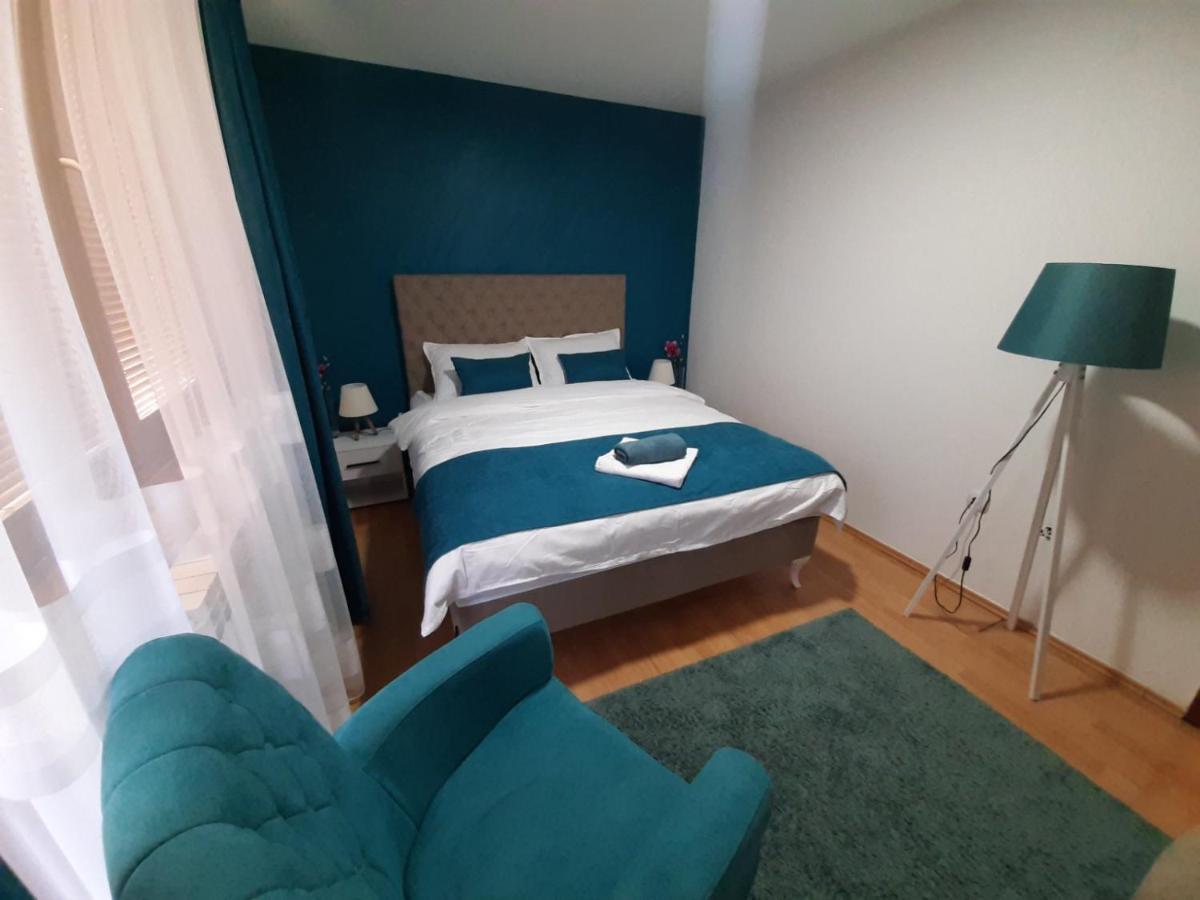 Apartman Lara Apartment *