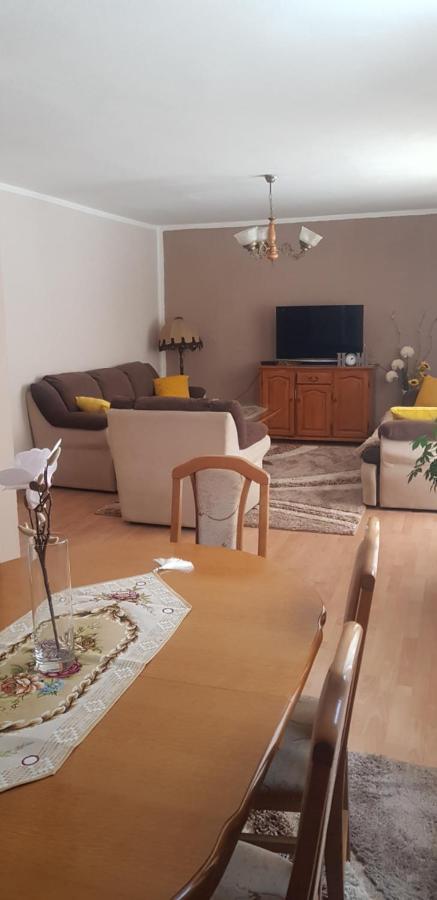 Apartman Lara Apartment