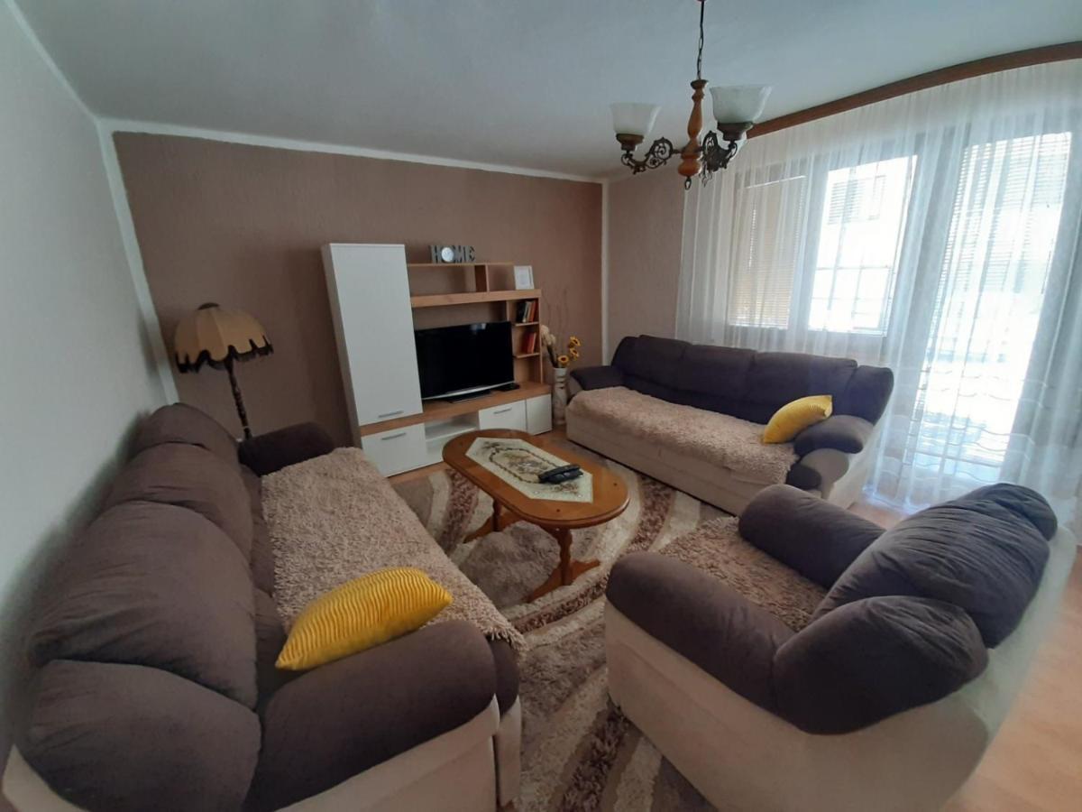Apartman Lara Apartment Foca